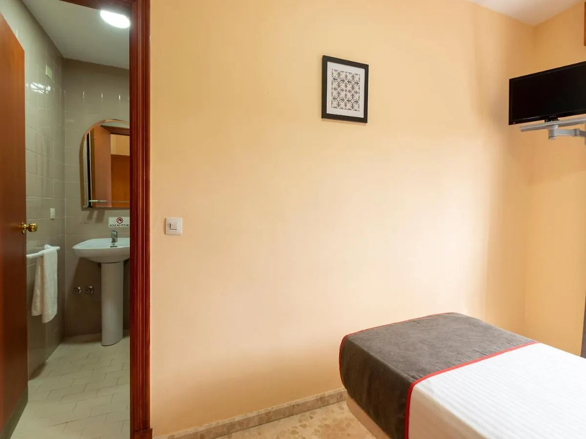 Guest house Hostal El Paisano Guadalema de los Quinteros